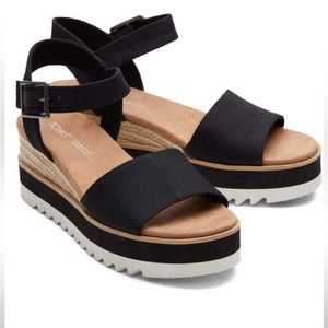 Women’s Size 9 Black Diana Wedge Sandal